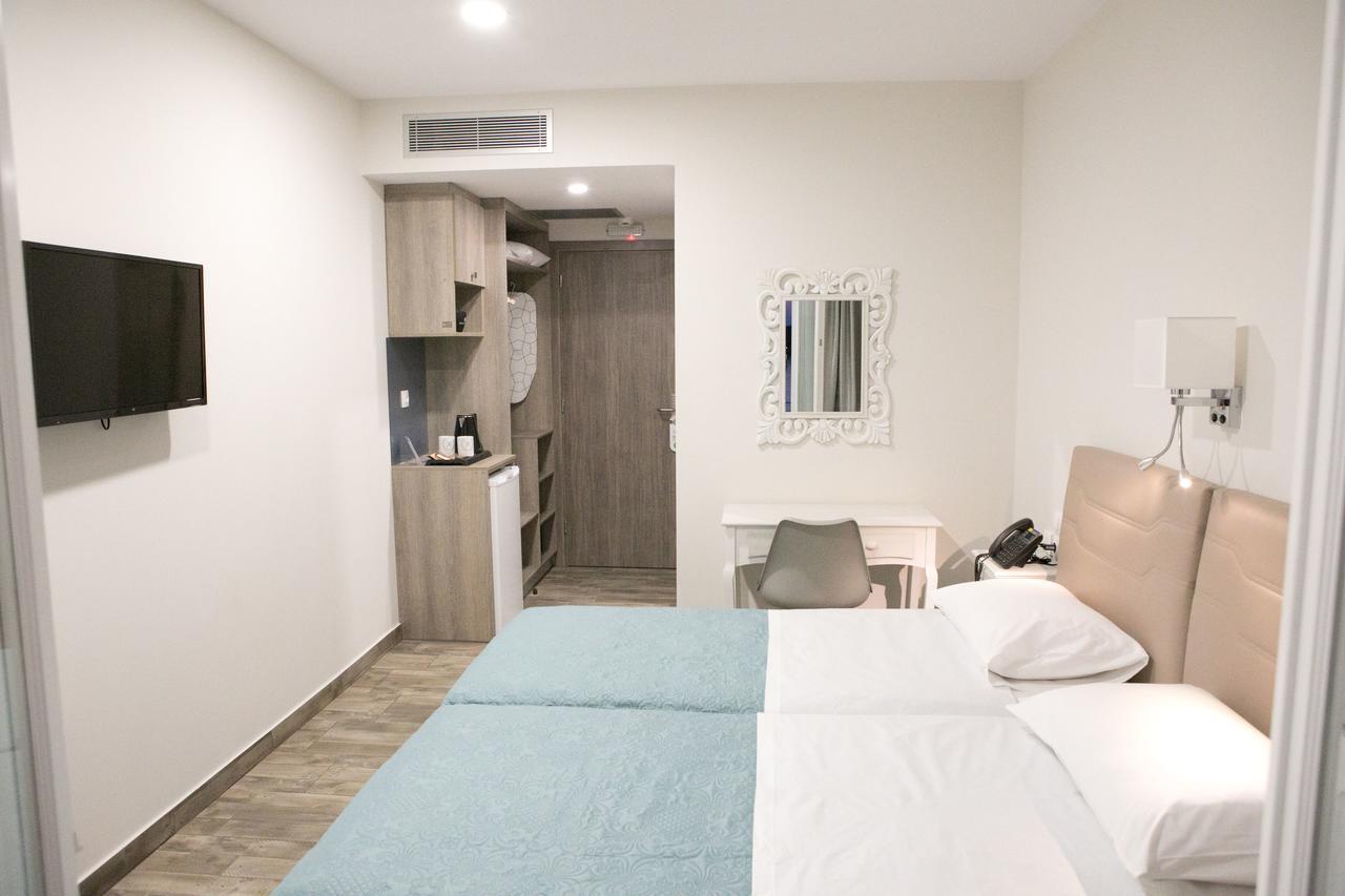 Hyperion Hotel Myrties 外观 照片