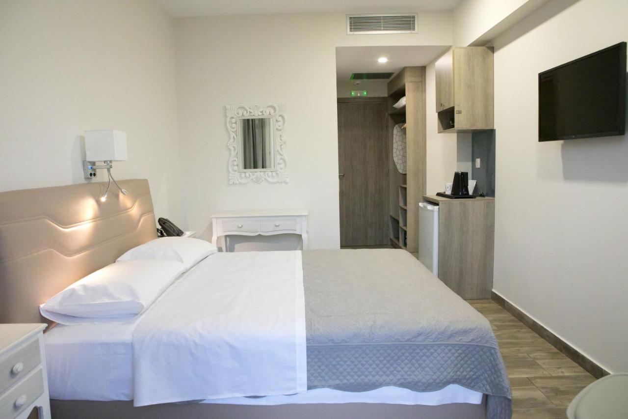 Hyperion Hotel Myrties 外观 照片